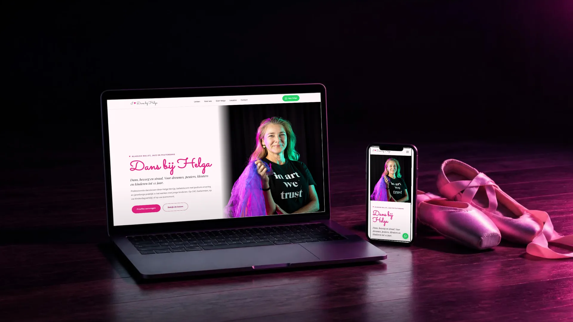 De site van Dans bij Helga (dansbijhelga.nl) op laptop en telefoon